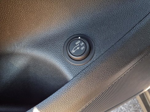 Used 2019 Buick Envision Essence image 21