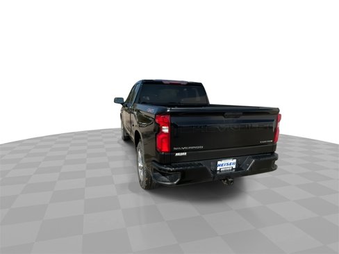 Used 2020 Chevrolet Silverado 1500 Custom w/ Custom Value Package image 7