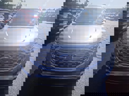 Used 2020 Ford Edge SEL w/ Convenience Package image 3