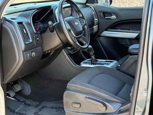 Used 2015 Chevrolet Colorado LT w/ LT Convenience Package image 6