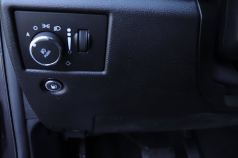 Used 2021 Jeep Grand Cherokee Laredo image 24