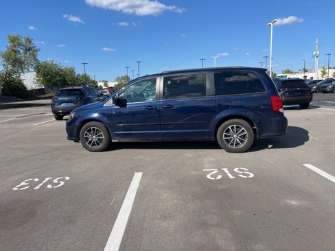 Used 2017 Dodge Grand Caravan GT image 16