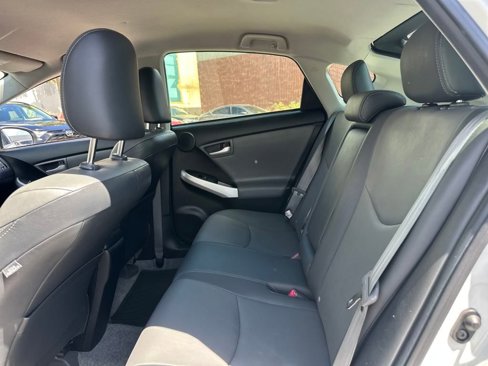Used 2015 Toyota Prius Four image 14