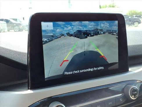 Used 2020 Ford Escape SE image 19