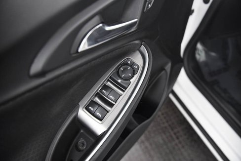 Used 2020 Chevrolet Malibu LT image 10
