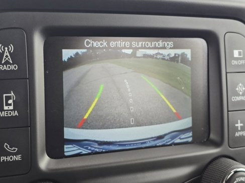 Used 2017 Jeep Renegade Sport w/ Power & Air Group image 8