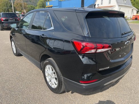 Used 2023 Chevrolet Equinox LT image 3