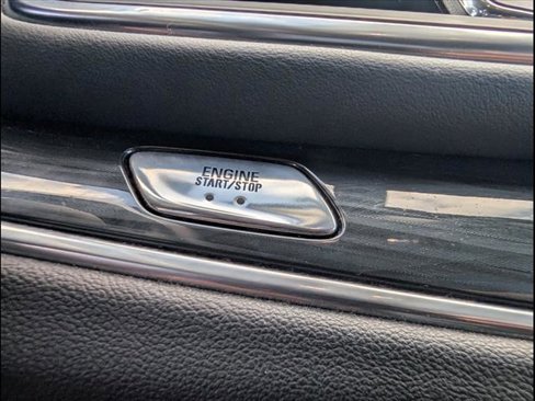 Used 2020 Buick Enclave Essence image 7
