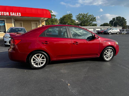 Used 2011 Kia Forte EX w/ Premium Pkg image 8