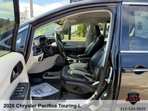 Used 2020 Chrysler Pacifica Touring-L image 34