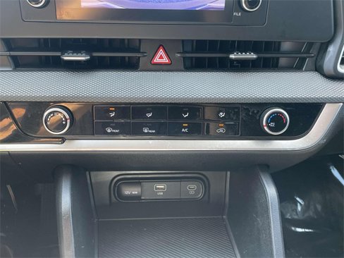 Certified 2023 Kia Sportage LX image 28