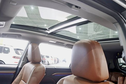 Used 2019 Toyota Highlander Limited Platinum image 29