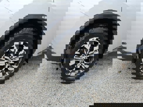 Used 2020 Nissan Murano SV image 10