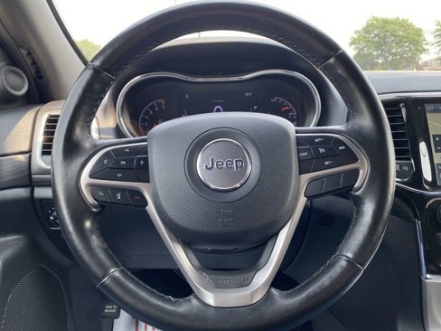 Used 2021 Jeep Grand Cherokee Laredo X image 17