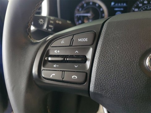 Used 2022 Hyundai Venue Limited image 15