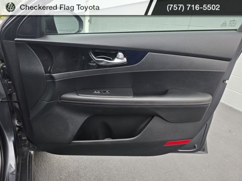 Used 2021 Kia Forte GT image 42