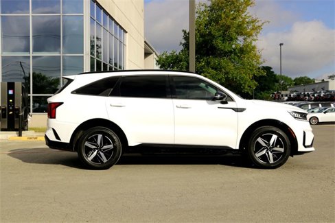 Used 2022 Kia Sorento S image 4