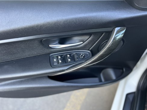 Used 2015 BMW 328i Sedan image 8