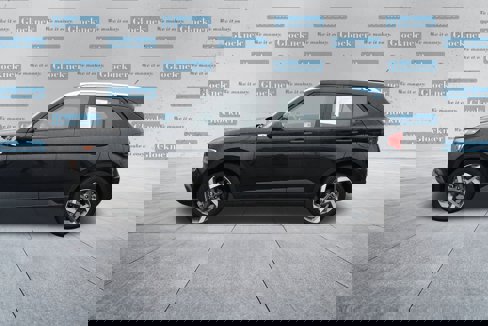 Used 2024 Hyundai Venue SEL image 9