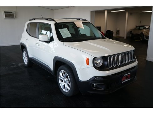 Used 2017 Jeep Renegade Latitude image 9