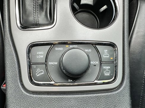 Used 2020 Jeep Grand Cherokee High Altitude image 23