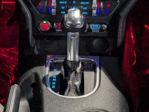 Used 2018 Ford Mustang Premium image 12