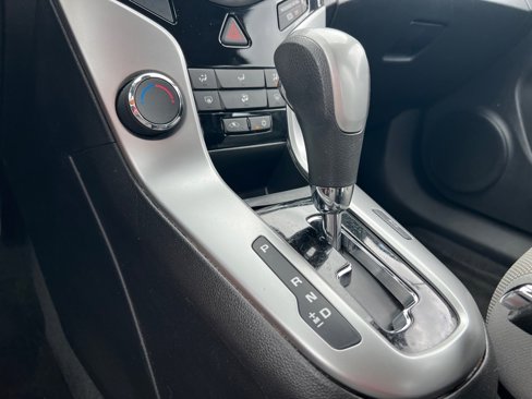 Used 2015 Chevrolet Cruze LT w/ RS Package image 8