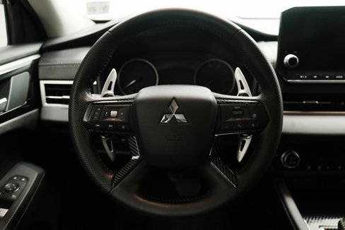 Used 2022 Mitsubishi Outlander SE image 34