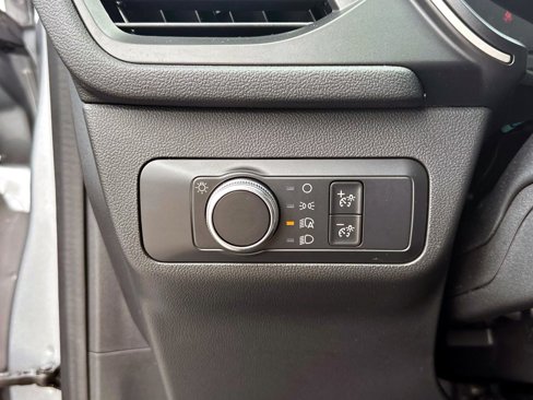 Used 2021 Ford Escape SE image 32