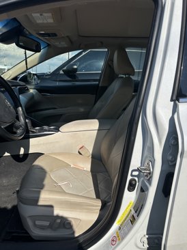 Used 2018 Toyota Camry L image 2