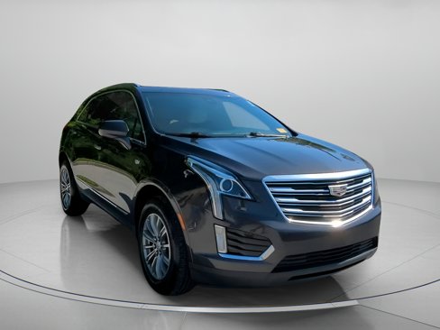 Used 2017 Cadillac XT5 Luxury w/ Driver Awareness Package image 3