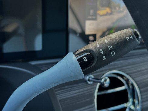 Used 2024 Rolls-Royce Spectre w/ Spectre Launch Package image 21