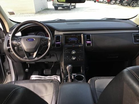 Used 2015 Ford Flex SEL image 21