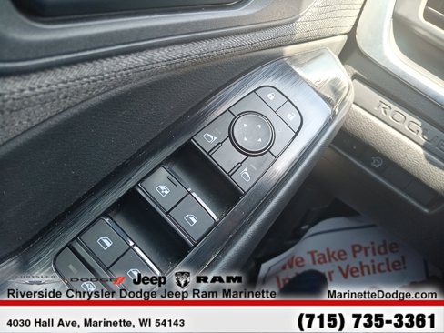 Used 2023 Nissan Rogue S image 23
