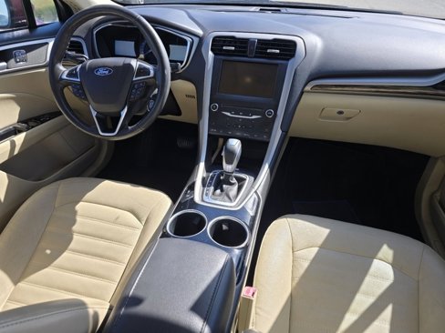 Used 2013 Ford Fusion SE image 17
