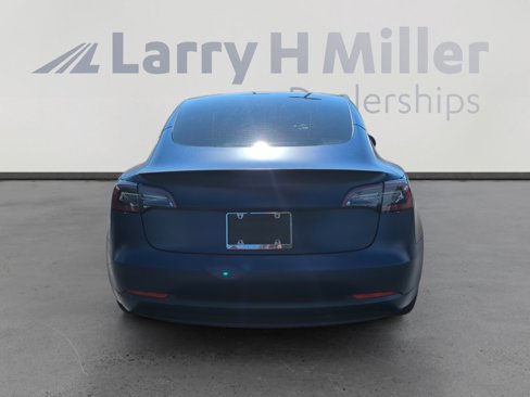 Used 2022 Tesla Model 3 Performance image 4