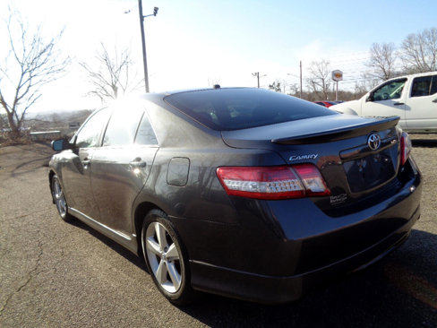 Used 2011 Toyota Camry SE image 7
