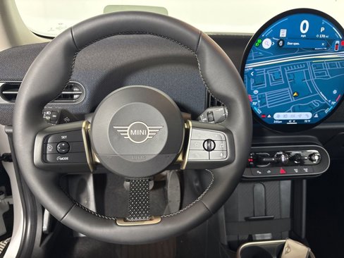 New 2025 MINI Cooper 2-Door Hardtop image 15