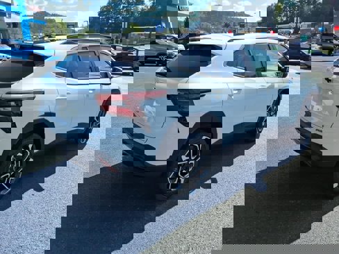 New 2025 Chevrolet Trax RS w/ Driver Confidence Package image 7