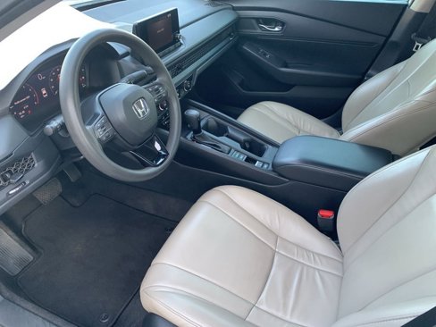 Used 2023 Honda Accord LX image 11