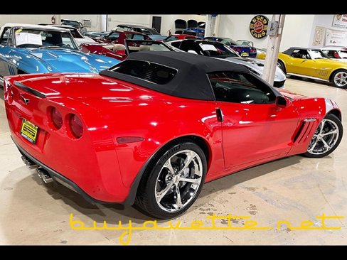 Used 2010 Chevrolet Corvette Grand Sport w/ Preferred Equipment Group image 3