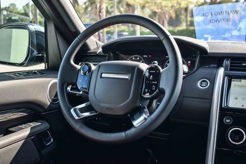 Used 2019 Land Rover Discovery HSE image 16