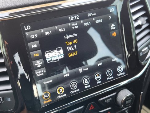 Used 2022 Jeep Grand Cherokee Laredo X image 21