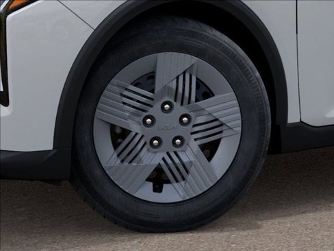New 2025 Kia K4 LX image 9