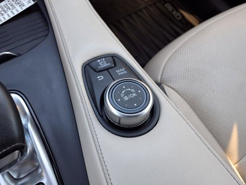 Used 2019 INFINITI QX50 Essential w/ Premium Heat Package image 15