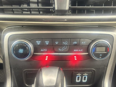Used 2019 Ford EcoSport SE image 19