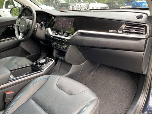 Used 2022 Kia Niro EX Premium w/ Cold Weather Package image 35