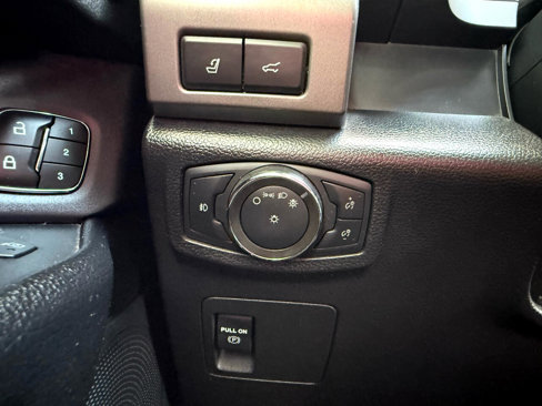Used 2020 Ford Expedition XLT w/ Equipment Group 202A image 30