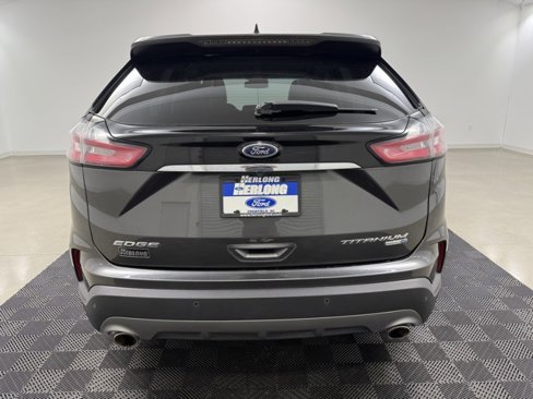 Used 2020 Ford Edge Titanium image 5