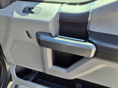 Used 2018 Ford F150 XLT image 5